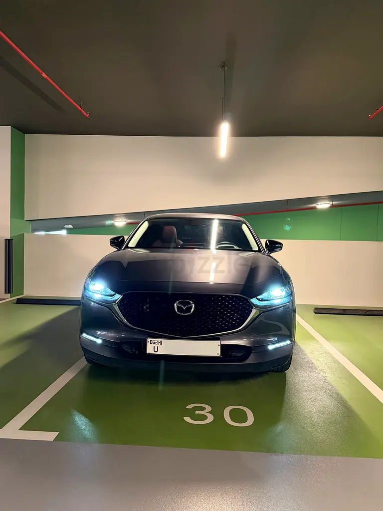 Clean Title, full service in mazda guarantee continue - Image 14
