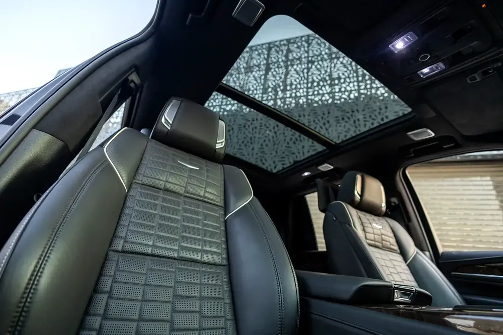 Cadillac Escalade 2024 Japanese specs | Warranty | Service Contract - Image 17