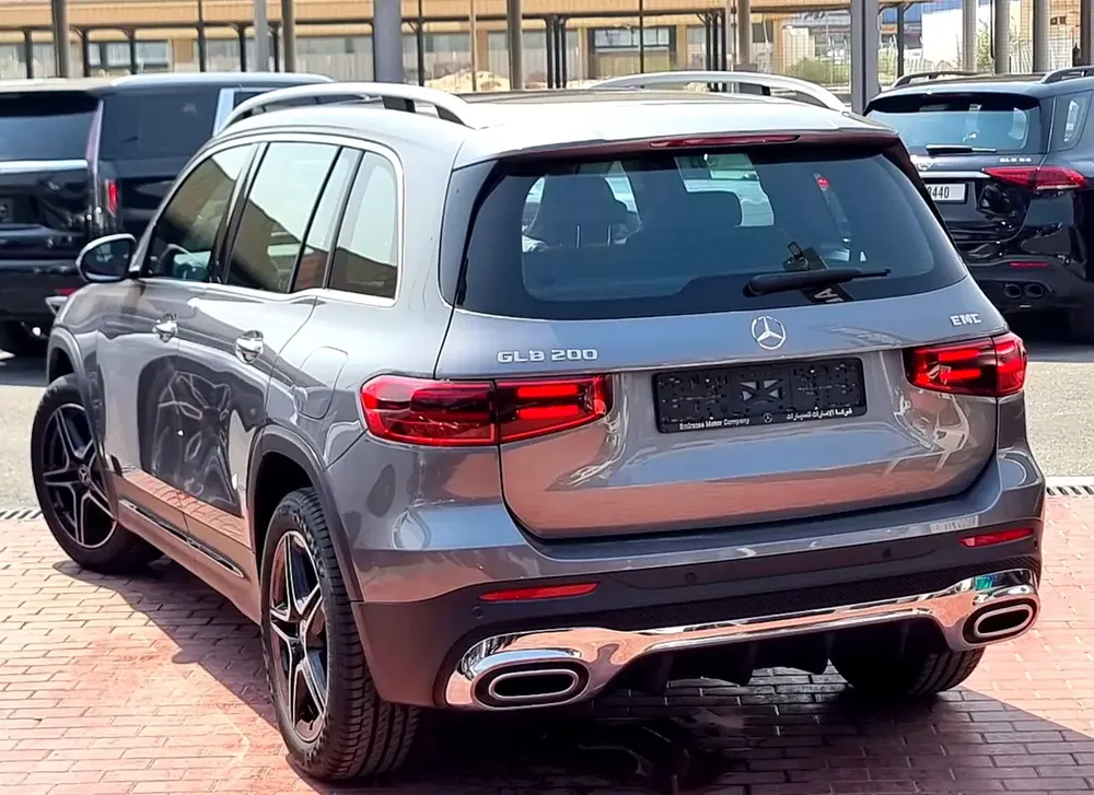 Mercedes-Benz GLB 200 AMG SUV 7 Seater Under Warranty 2025 GCC - Image 4