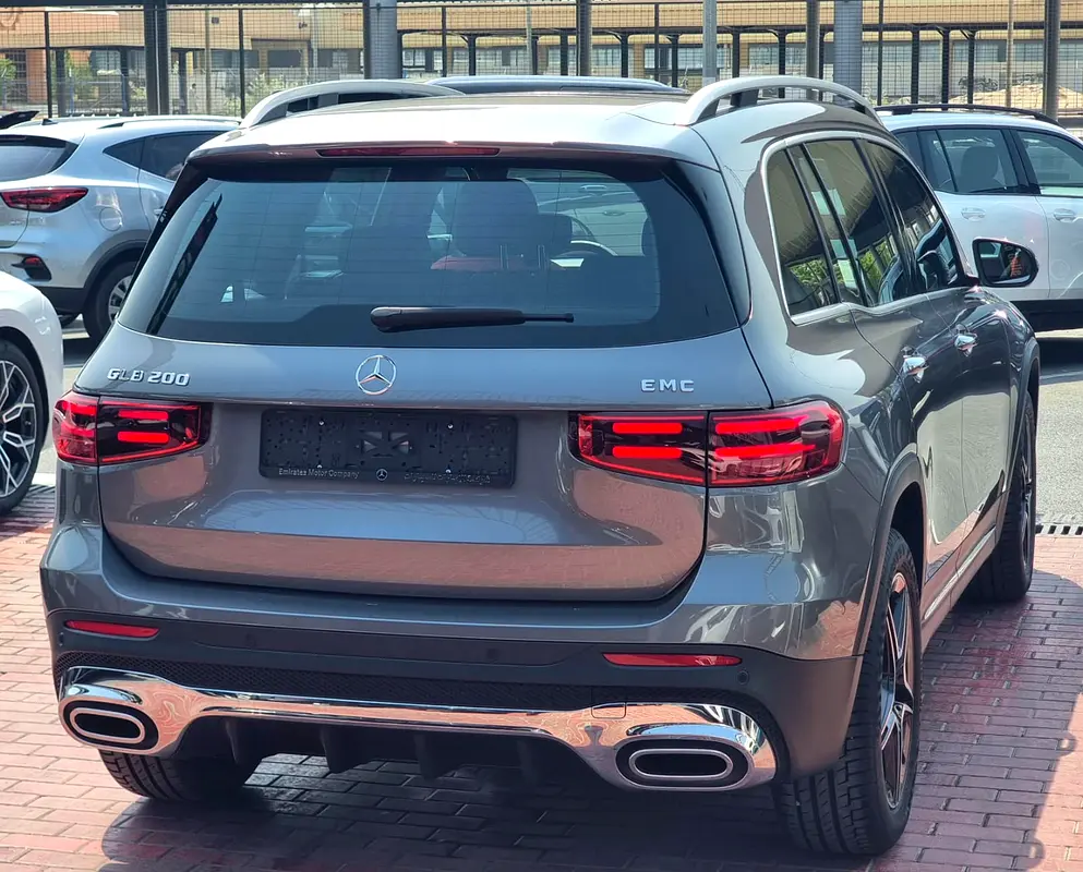 Mercedes-Benz GLB 200 AMG SUV 7 Seater Under Warranty 2025 GCC - Image 6