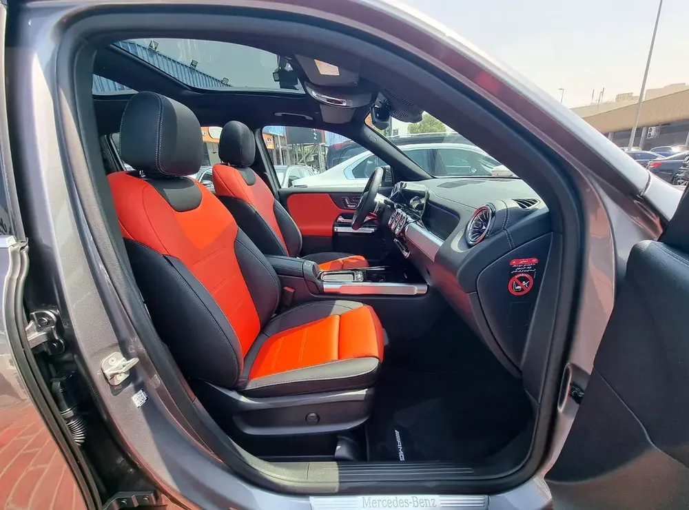 Mercedes-Benz GLB 200 AMG SUV 7 Seater Under Warranty 2025 GCC - Image 8