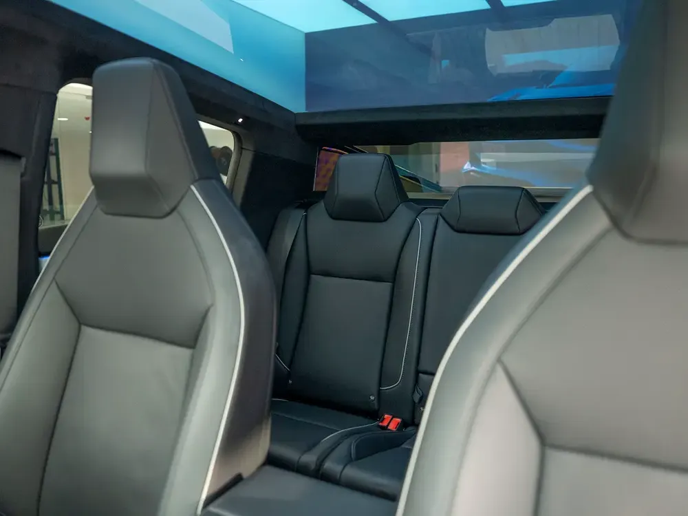2024 Tesla Cybertruck All-Wheel Drive | American Specs - Brand New | 2024 | - Image 7