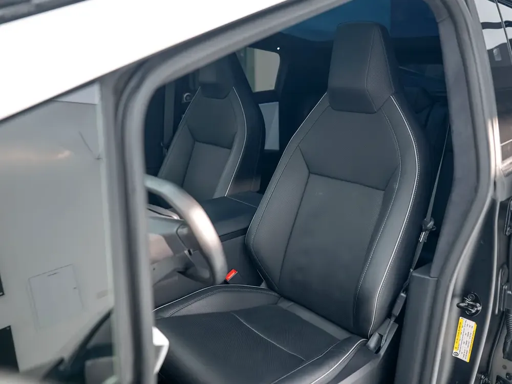 2024 Tesla Cybertruck All-Wheel Drive | American Specs - Brand New | 2024 | - Image 8