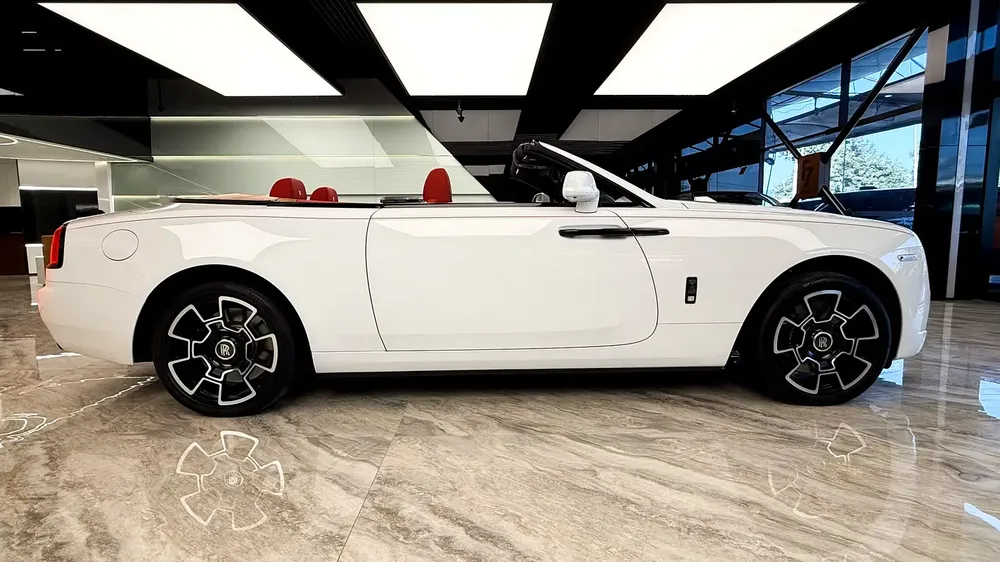 Rolls-Royce Dawn 2017 - Bespoke Edition - Silver Package - Image 17