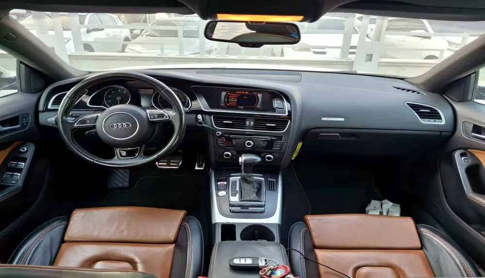 Audi A5 2016 GCC S LINE in perfect condition - Image 4