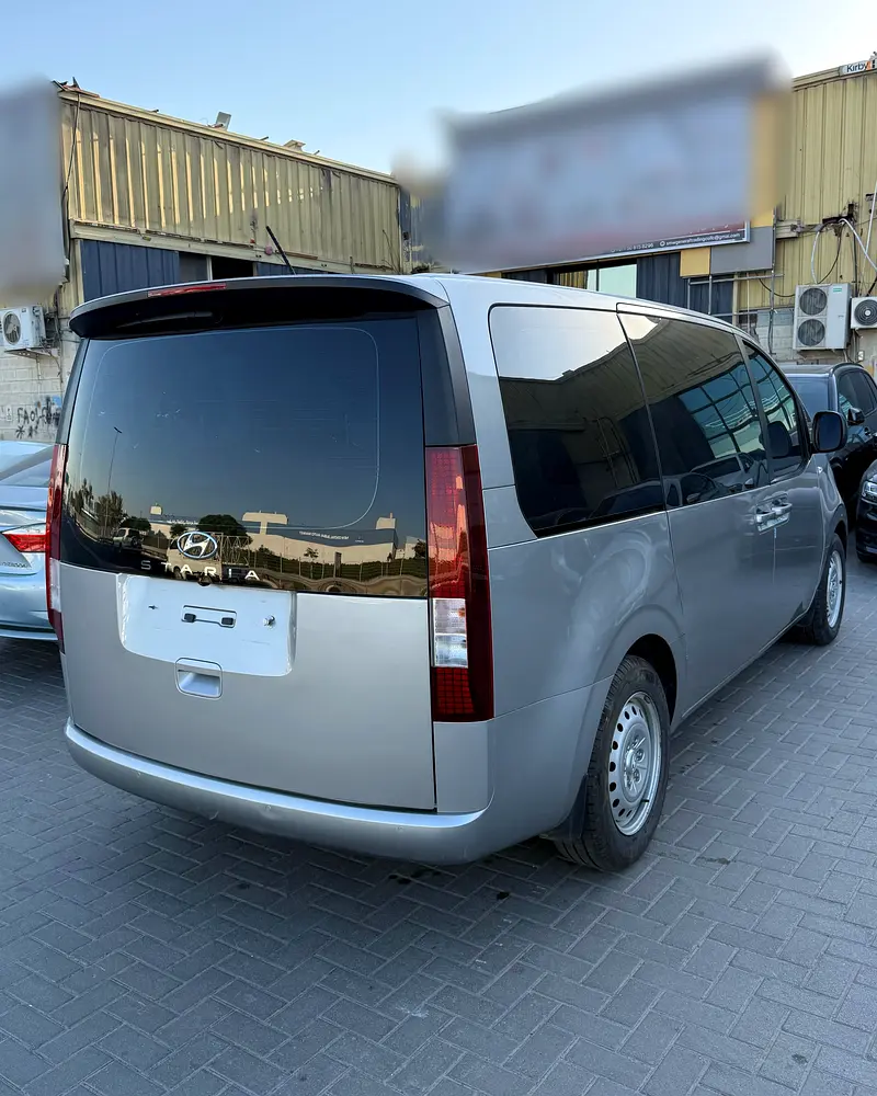 2022 Hyundai Staria Premium | Korean Specs | Luxury MPV - Image 5