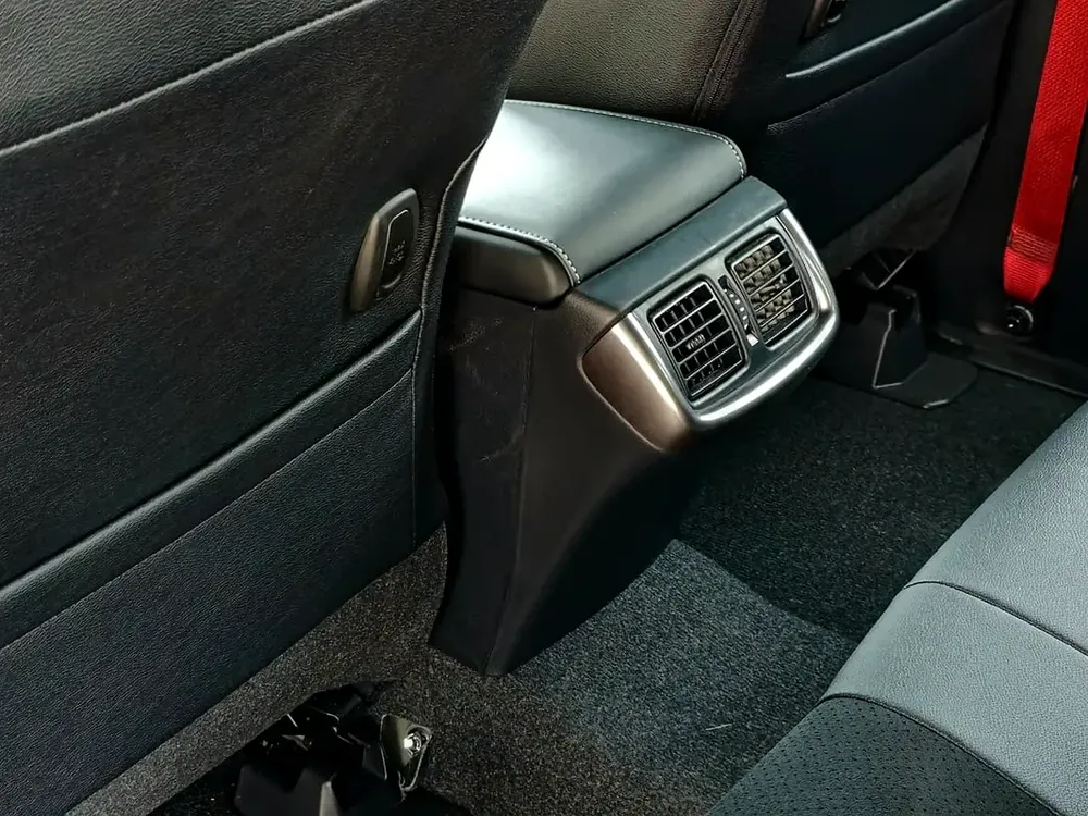 2025 Toyota Hilux GR Sport - GCC Specs - Brand New! - Image 14