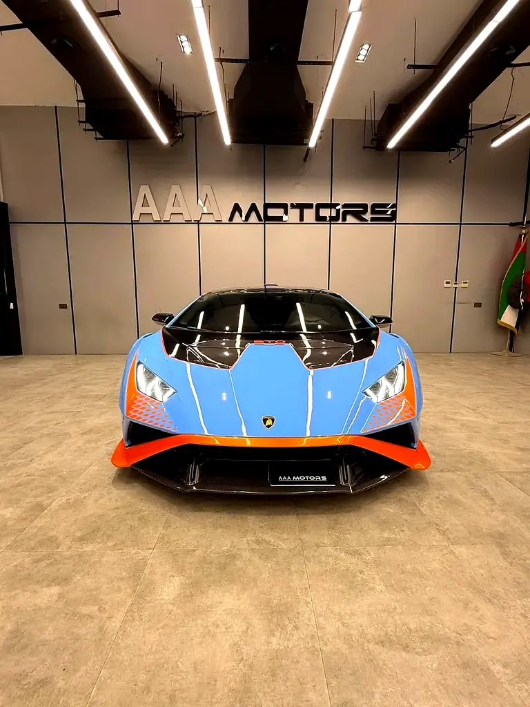 Lamborghini Huracan EVO Coupe 2022 - Pristine Condition - Image 4