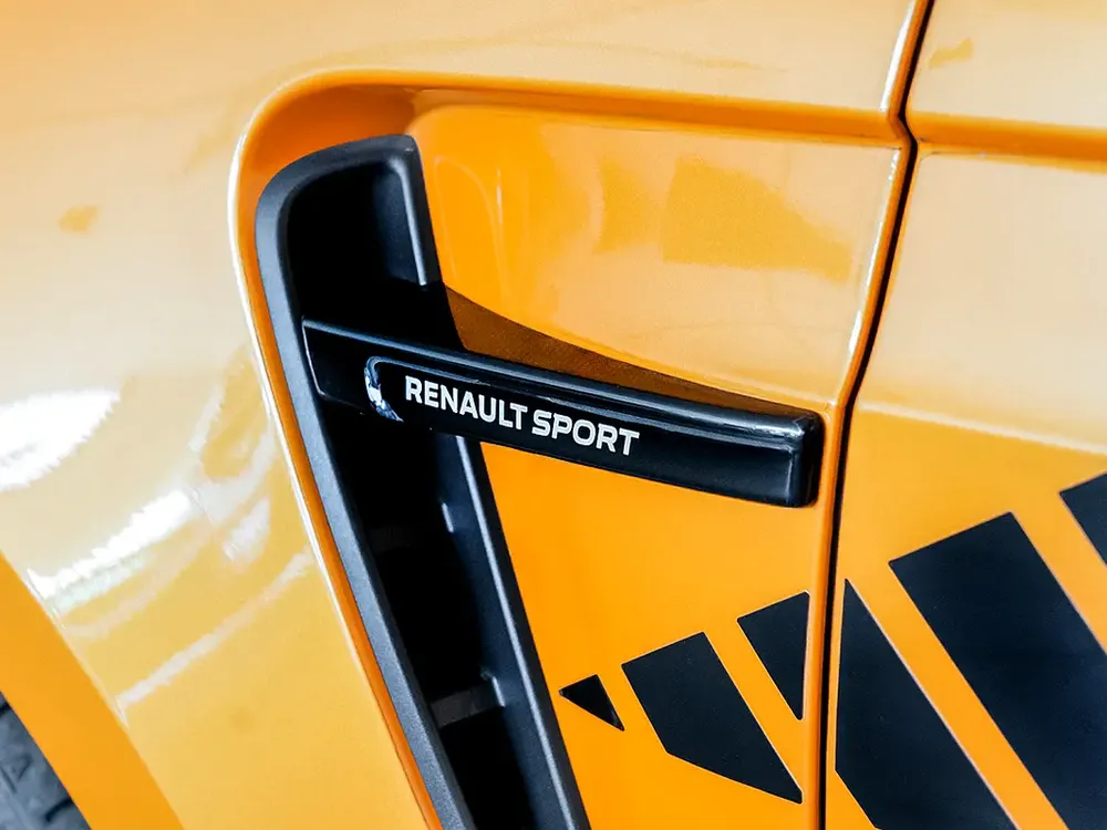 3,244 AED / 60 months | 0% DP | 2024 Renault Megane RS Ultime Edition / Renault Warranty - Image 17