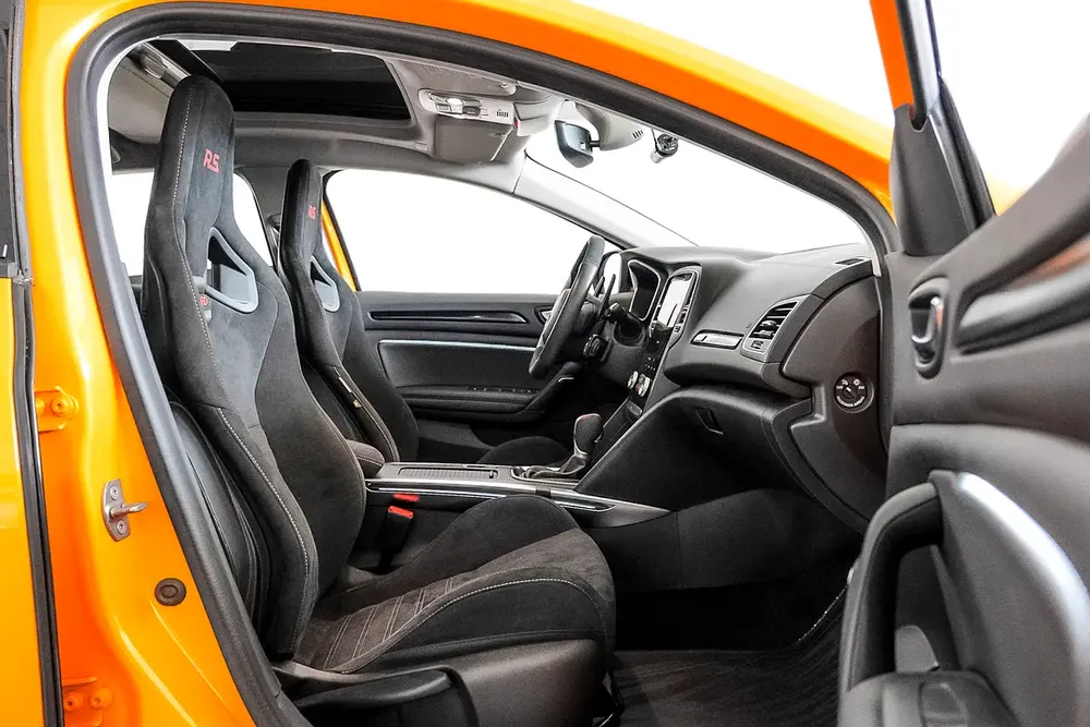 3,244 AED / 60 months | 0% DP | 2024 Renault Megane RS Ultime Edition / Renault Warranty - Image 8