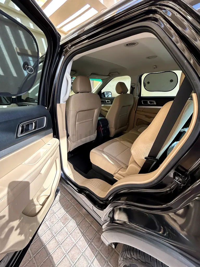 Ford Explorer XLT 2017 | GCC Specs | Well Maintained - Image 12