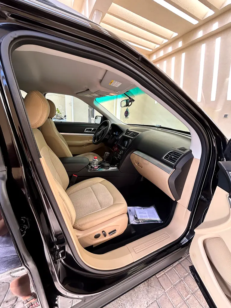 Ford Explorer XLT 2017 | GCC Specs | Well Maintained - Image 17