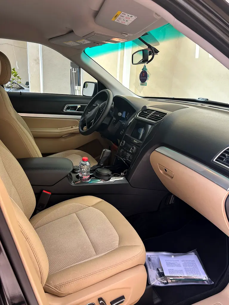 Ford Explorer XLT 2017 | GCC Specs | Well Maintained - Image 18