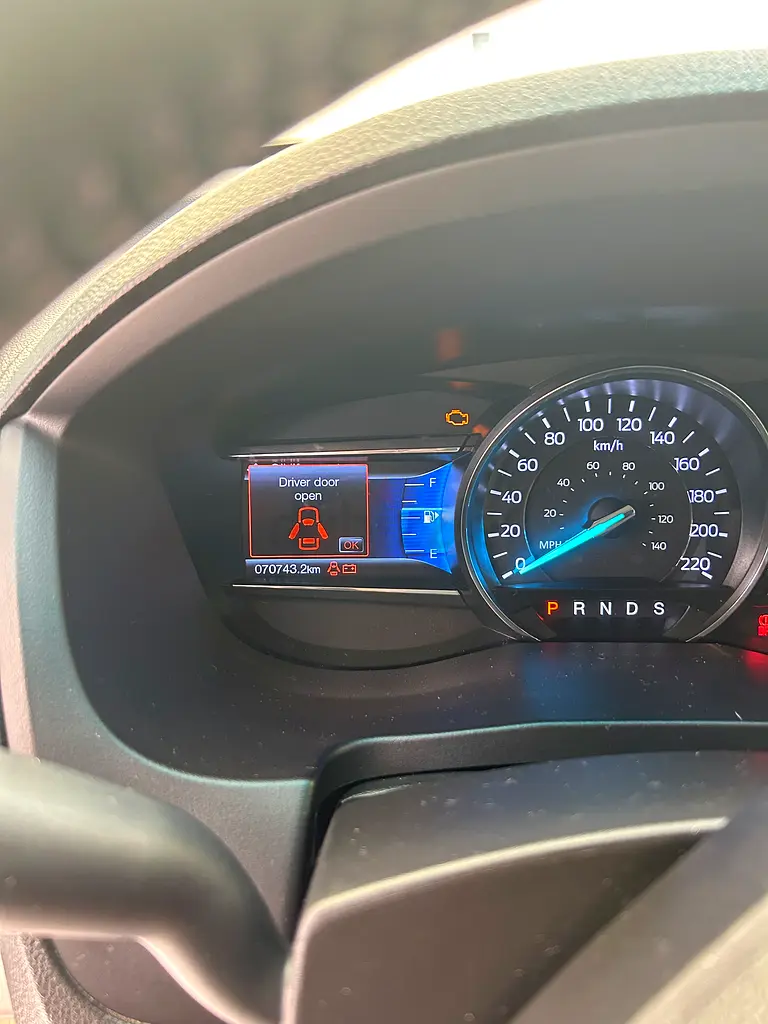 Ford Explorer XLT 2017 | GCC Specs | Well Maintained - Image 4