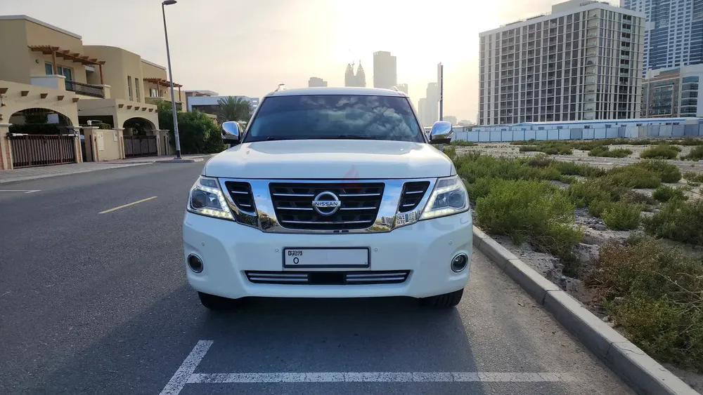 Nissan Patrol 2016 Platinum LE – Full Option | V8 | Top of the Range - Image 4