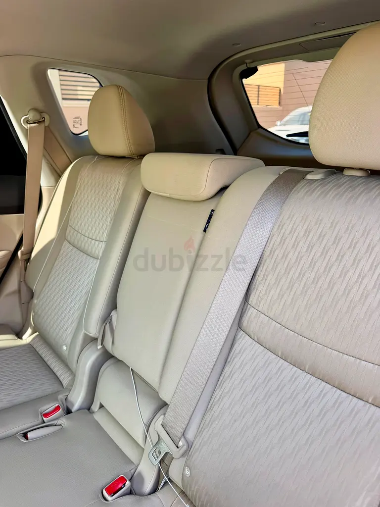 Nissan X-Trail SV 2021 GCC, First Owner - Full Service History Rostamani official, Deler - Image 7