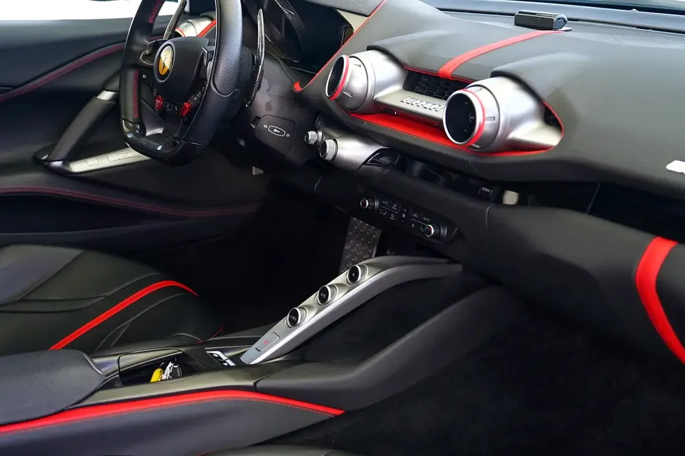 812 SUPERFAST | TWO TONE INTERIOR | WARRANTY AVAILABLE - Image 10
