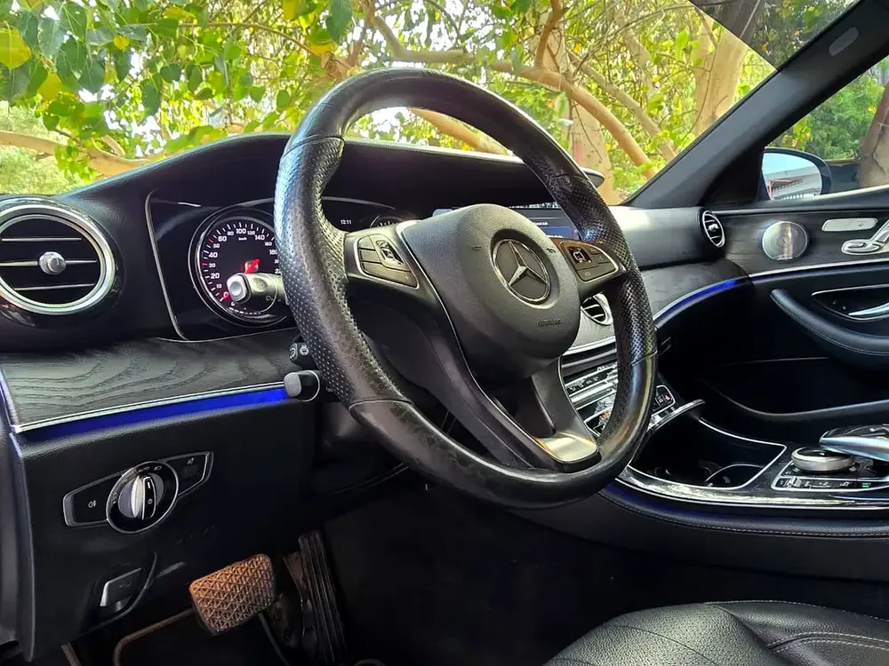 1,574 AED P.M. | E300  | One Year Warranty - Image 12