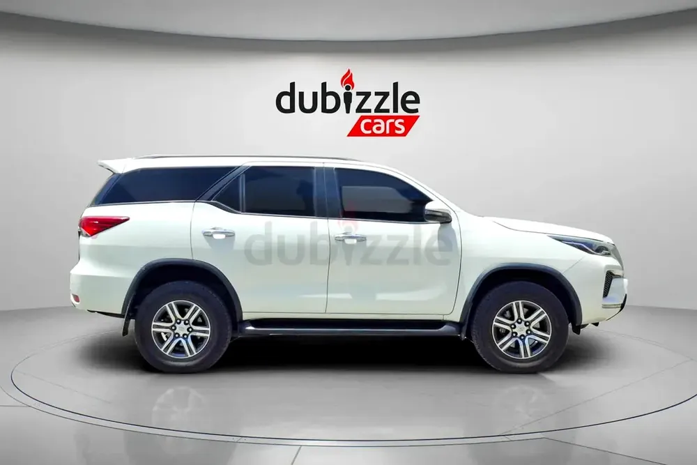 AED 1368/month | 2021 Toyota Fortuner  | GCC Specs | Ref#464352 - Image 4