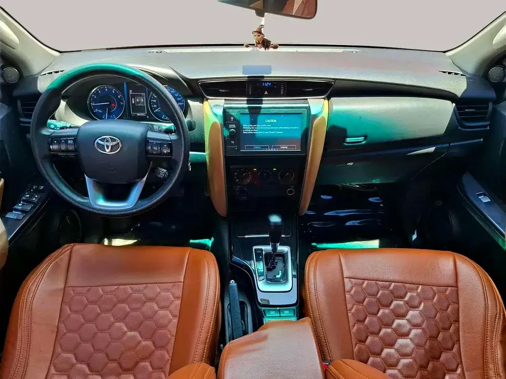 AED 1368/month | 2021 Toyota Fortuner  | GCC Specs | Ref#464352 - Image 9
