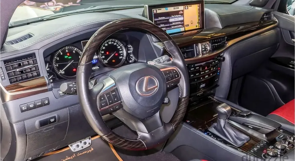 2019 Lexus LX 570 Signature GCC Specs - Pristine Condition ll 23,000  km - Image 5