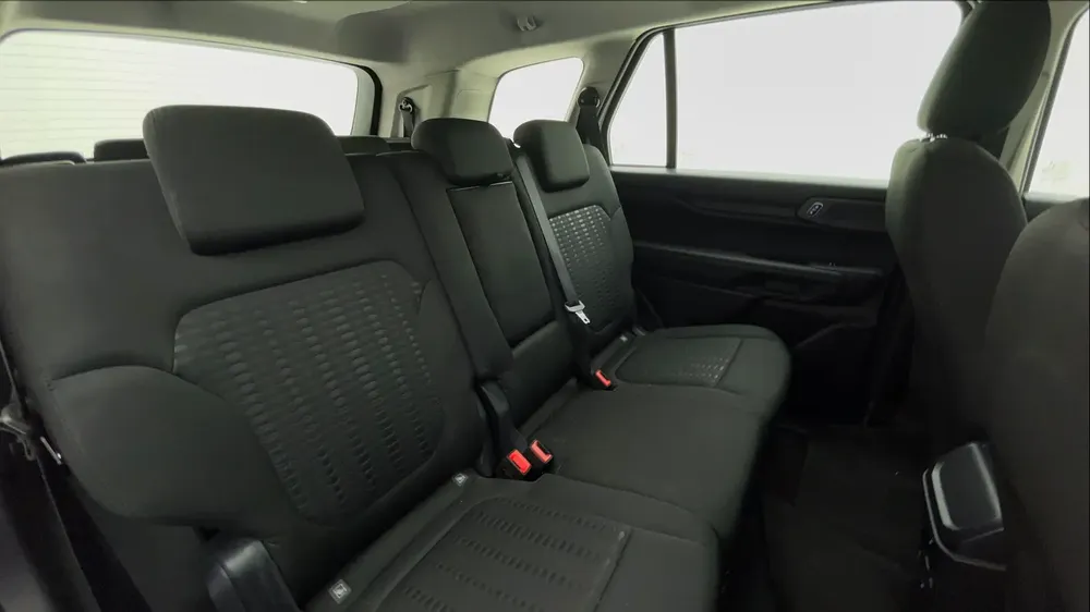 AED 1,911/month | 3 Months Free Warranty | Service History | FORD EVEREST 2024 - Image 10