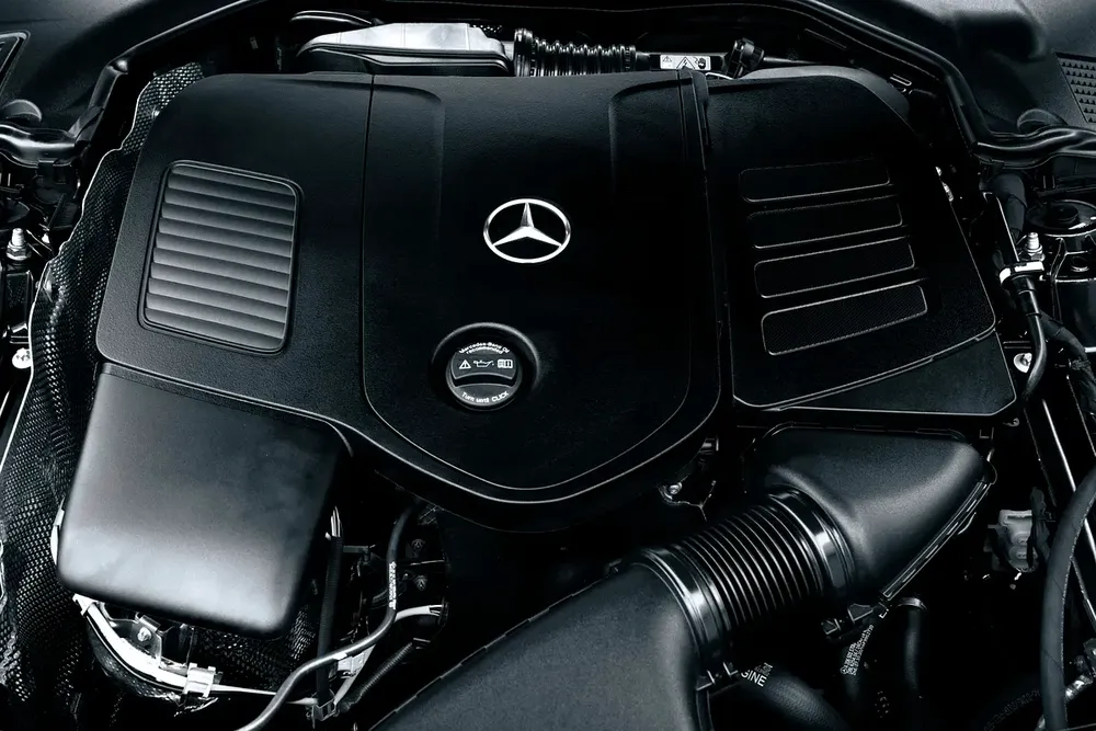 5,582 P.M | 0% Downpayment | CLE 200 AMG | 5 YEAR AGENCY WARRANTY! - Image 14