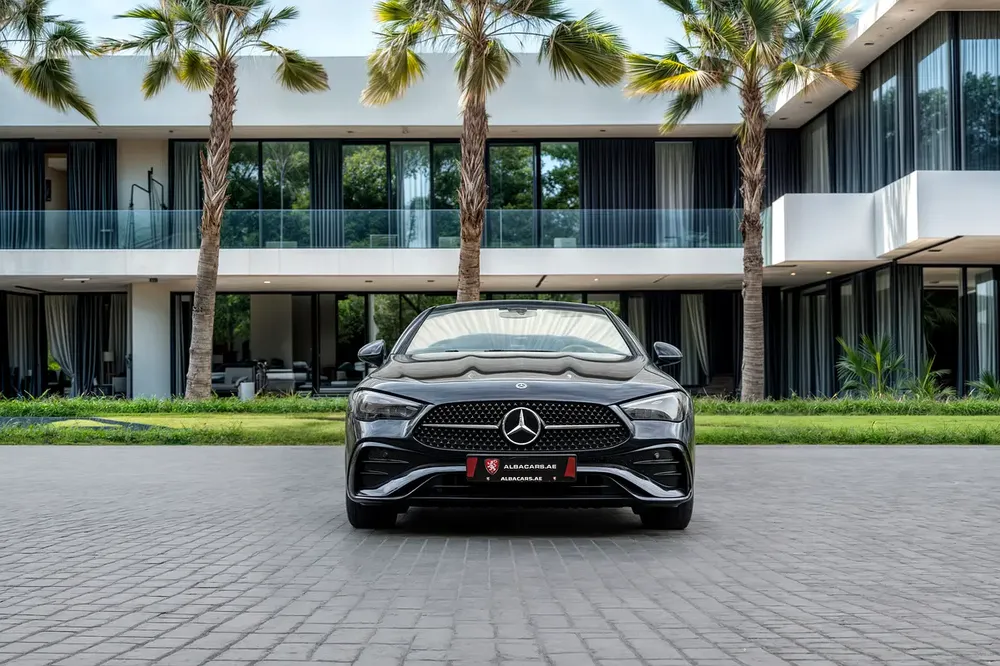 5,582 P.M | 0% Downpayment | CLE 200 AMG | 5 YEAR AGENCY WARRANTY! - Image 4