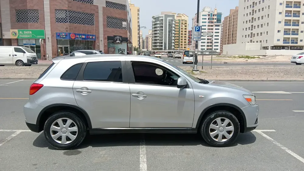 Mitsubishi ASX GLS 2019 - GCC Specs - Excellent Condition LADY DRIVEN - Image 4