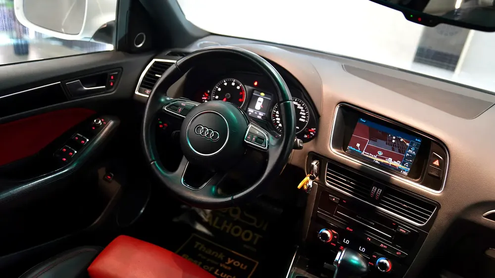 LIMITED AUDI Q5 3.0 V6 *QUATTRO* S-LINE ||TOP RANGE || WELL MAINTAINED || GCC || LOW MILEAGE - Image 15