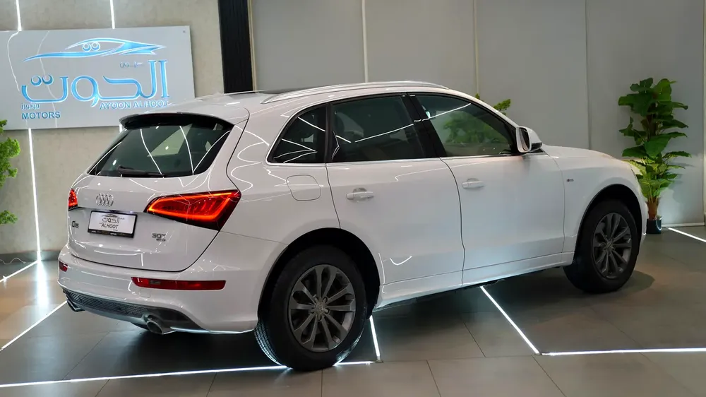 LIMITED AUDI Q5 3.0 V6 *QUATTRO* S-LINE ||TOP RANGE || WELL MAINTAINED || GCC || LOW MILEAGE - Image 9
