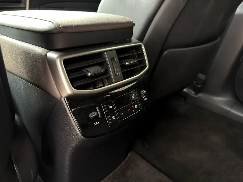 For Sale: 2024 Lexus RX350h Platinum - Image 15