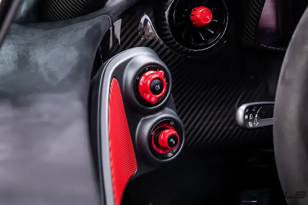 2015 McLaren P1 Special Project 300 1of1 | GCC | Low Mileage | Well Maintained | Pristine Condition - Image 16