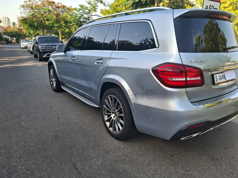 Mercedes-Benz GLS-Class GLS 500 2018 GCC Specs - Image 6