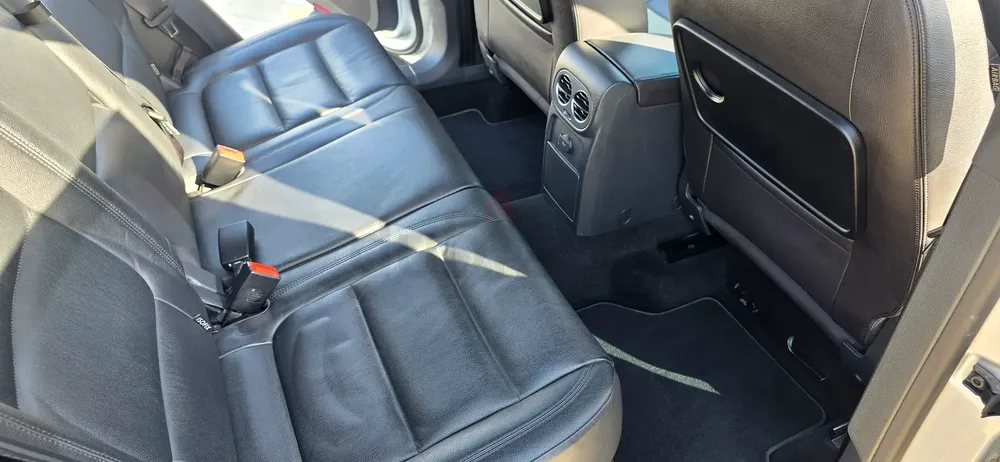Agency Maintained, Top-Condition 2016 VW Tiguan R-Line - Image 14