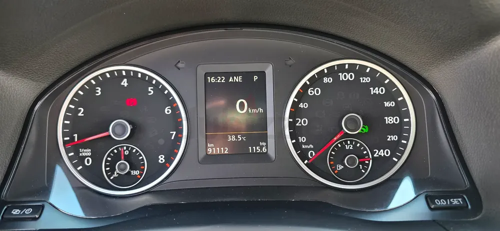 Agency Maintained, Top-Condition 2016 VW Tiguan R-Line - Image 15