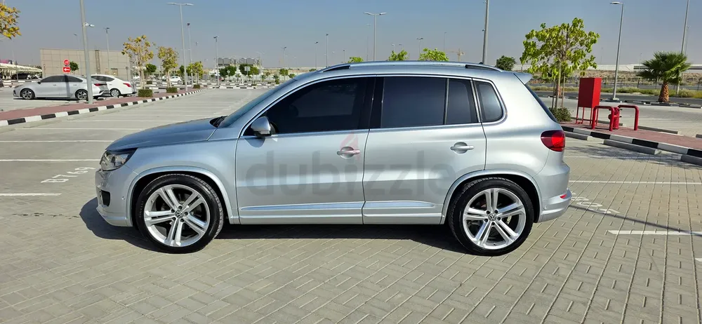 Agency Maintained, Top-Condition 2016 VW Tiguan R-Line - Image 6