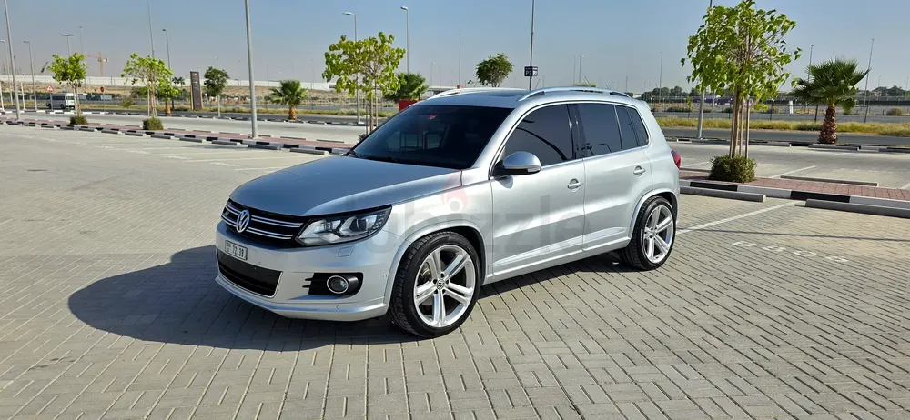 Agency Maintained, Top-Condition 2016 VW Tiguan R-Line - Image 7