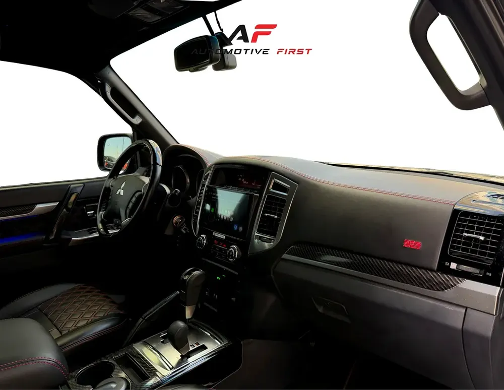 2020 Mitsubishi Pajero Black Signature Edition | Full Mitsubishi Service | Pristine Condition. - Image 12