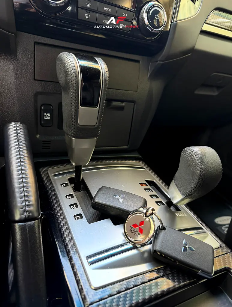 2020 Mitsubishi Pajero Black Signature Edition | Full Mitsubishi Service | Pristine Condition. - Image 13