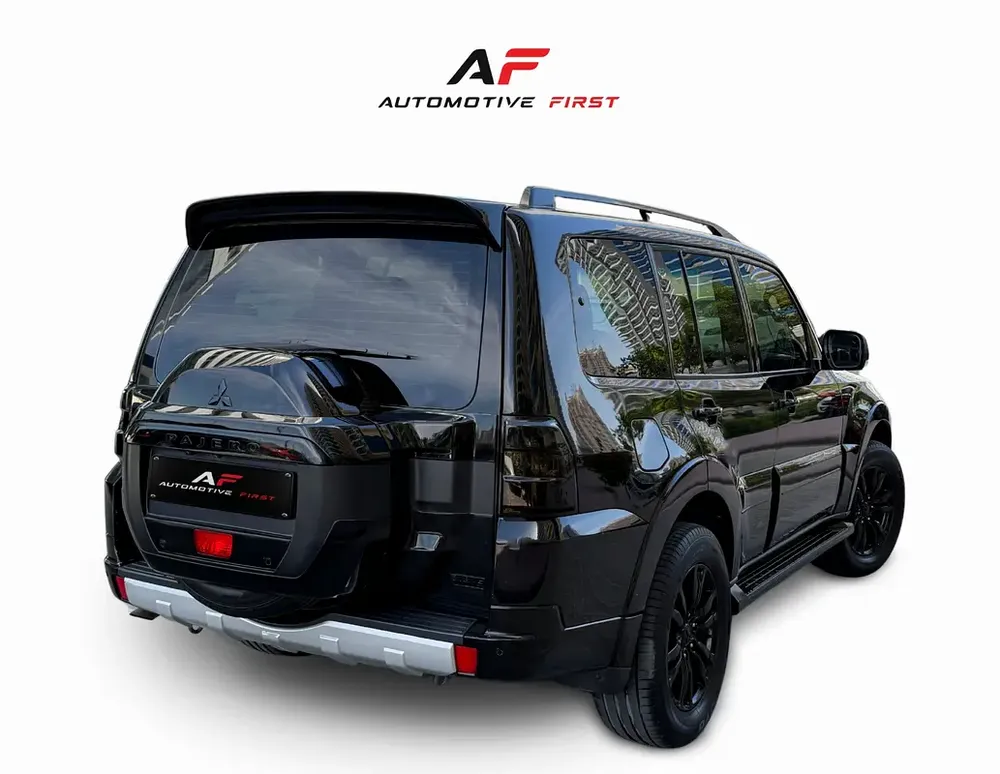 2020 Mitsubishi Pajero Black Signature Edition | Full Mitsubishi Service | Pristine Condition. - Image 17