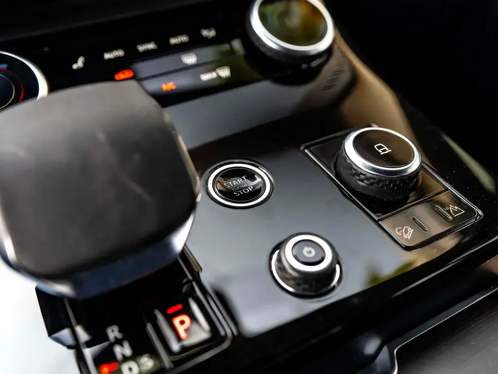 0% DOWN PAYMENT! | SAVVY-BUY | RANGE ROVER SPORT FIRST EDITION | WARRANTY + SERVICE - Image 15