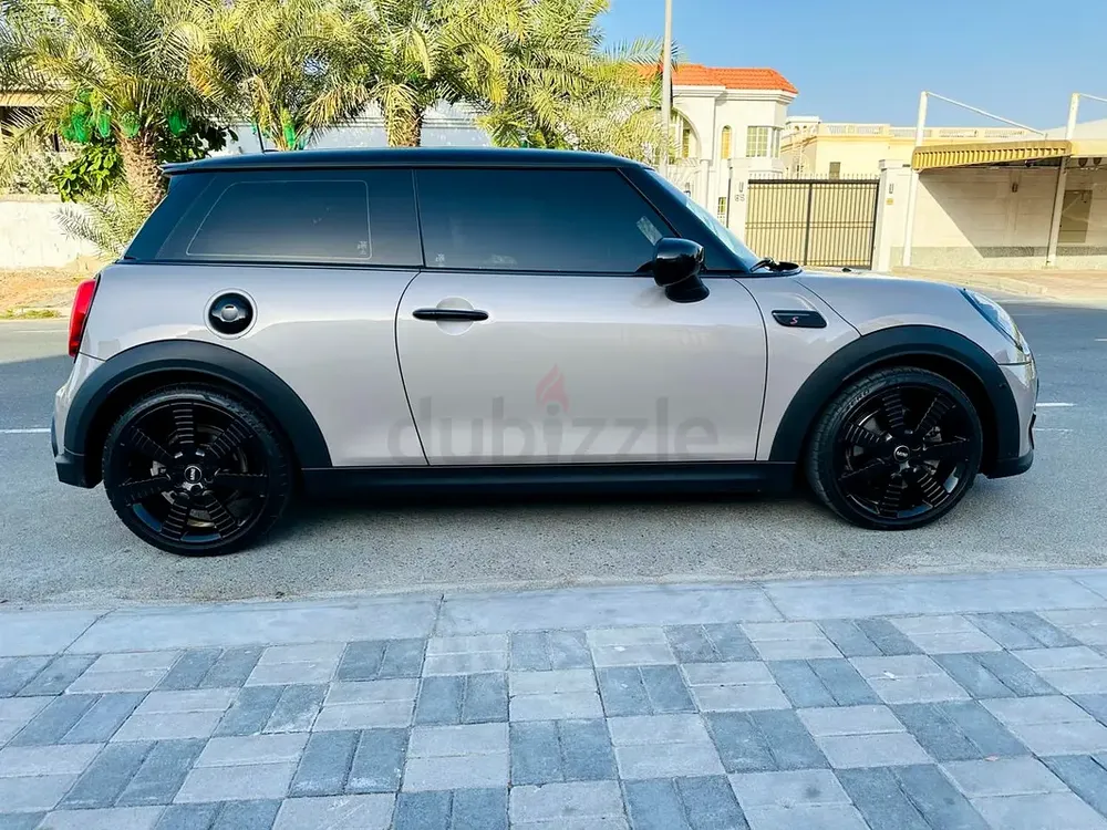 2023 MINI Cooper S GCC Specs - Excellent Condition - Image 6