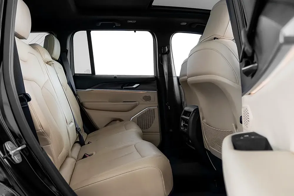 2,853 AED / 60 months | 0% DP | 2023 Jeep Grand Cherokee Limited + /  Jeep Warranty - Image 14