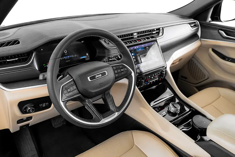 2,853 AED / 60 months | 0% DP | 2023 Jeep Grand Cherokee Limited + /  Jeep Warranty - Image 7