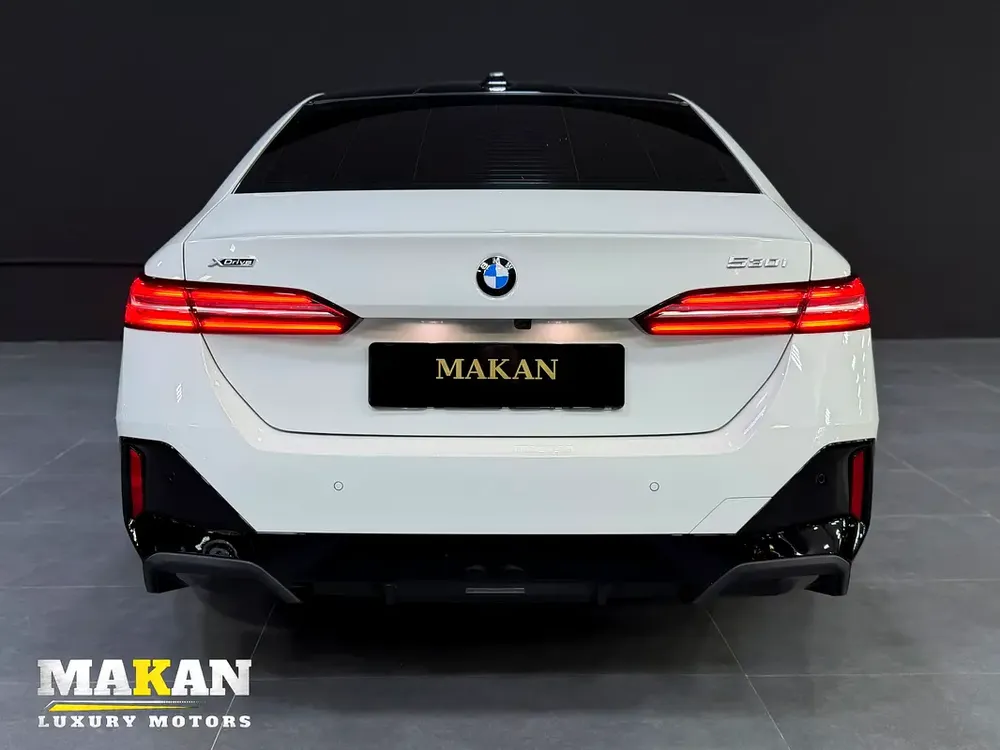 BMW 530i - Image 10