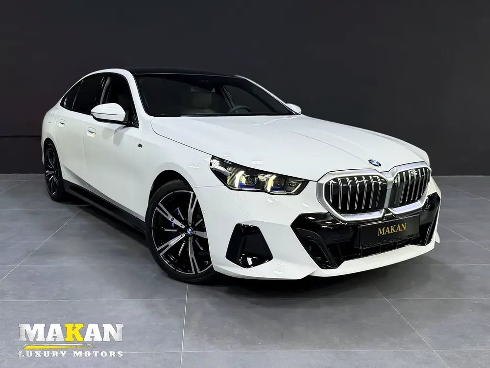 BMW 530i - Image 8