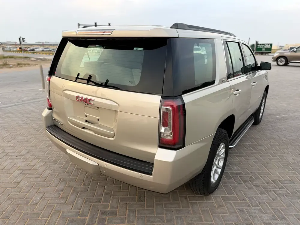GCC Specs 2015 GMC Yukon SLE - Well Maintained - Image 10