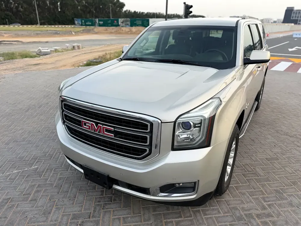 GCC Specs 2015 GMC Yukon SLE - Well Maintained - Image 6