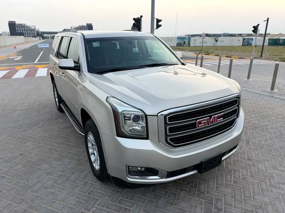 GCC Specs 2015 GMC Yukon SLE - Well Maintained - Image 7